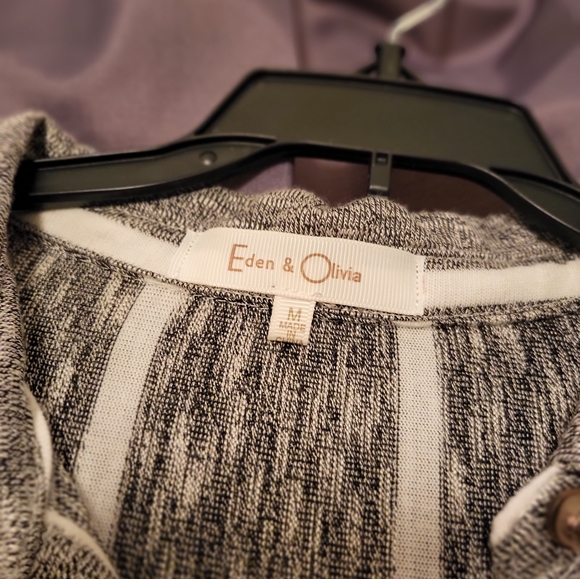 Sale 3 for $40 Tunics - Picture 2 of 4